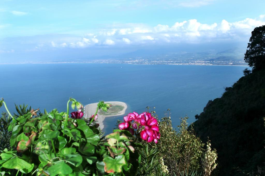 Vacanze Al Mare Casa Patrizia Villa Terme Vigliatore Oda fotoğraf